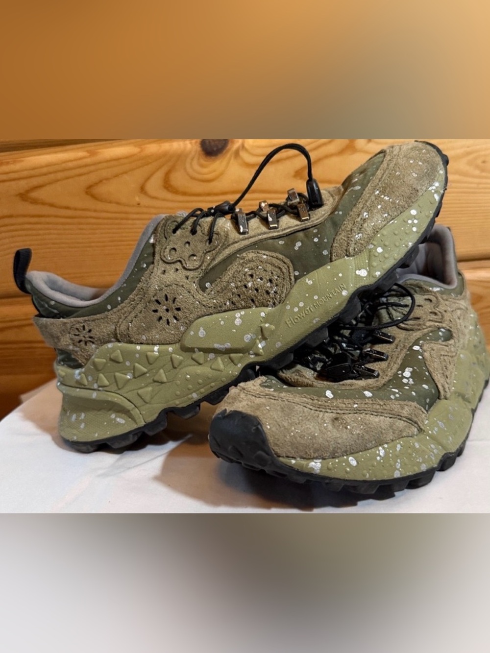 Flower Mountain Olive Green Paint Fleck Outdoor Trail Sneakers Size 7.5